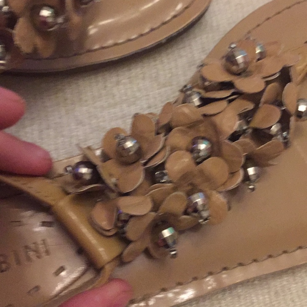 Shoes - Picture 5 of 5